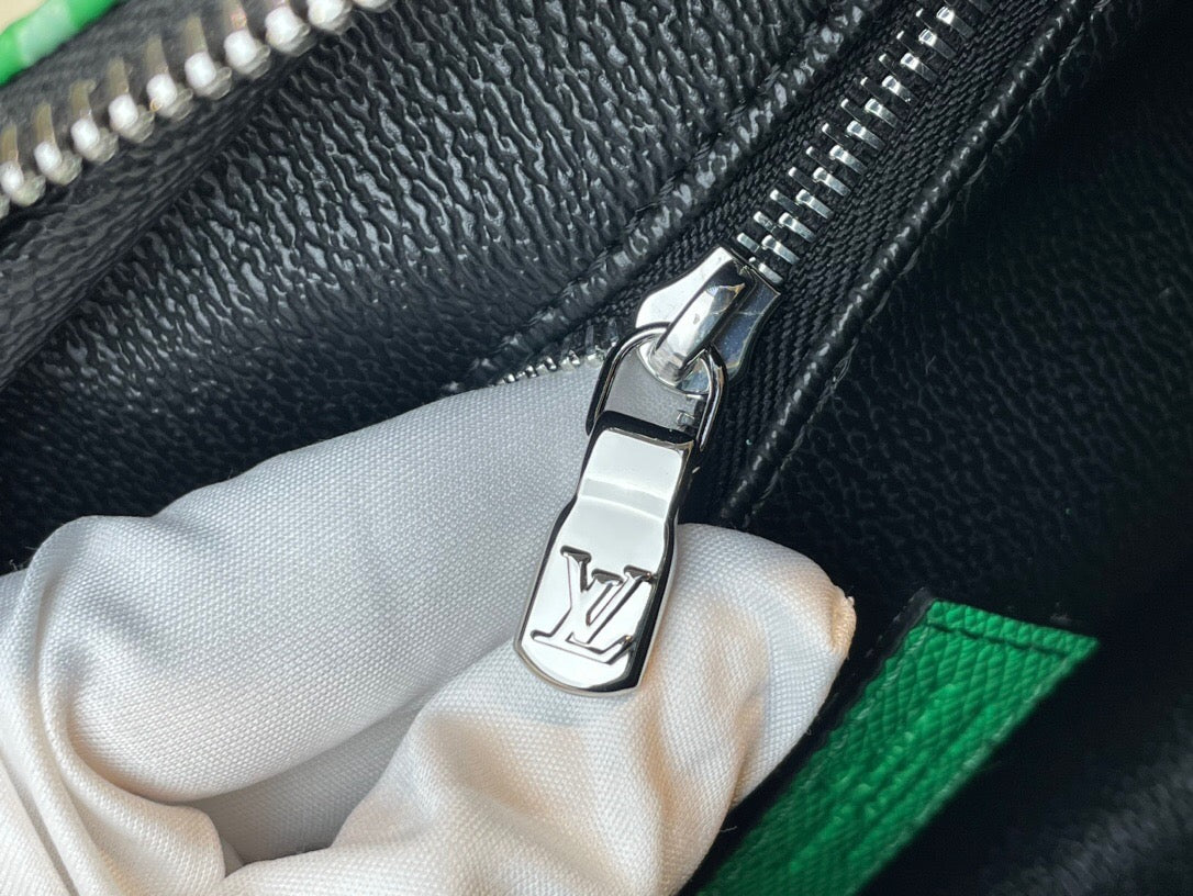 LV Dopp Kit Green