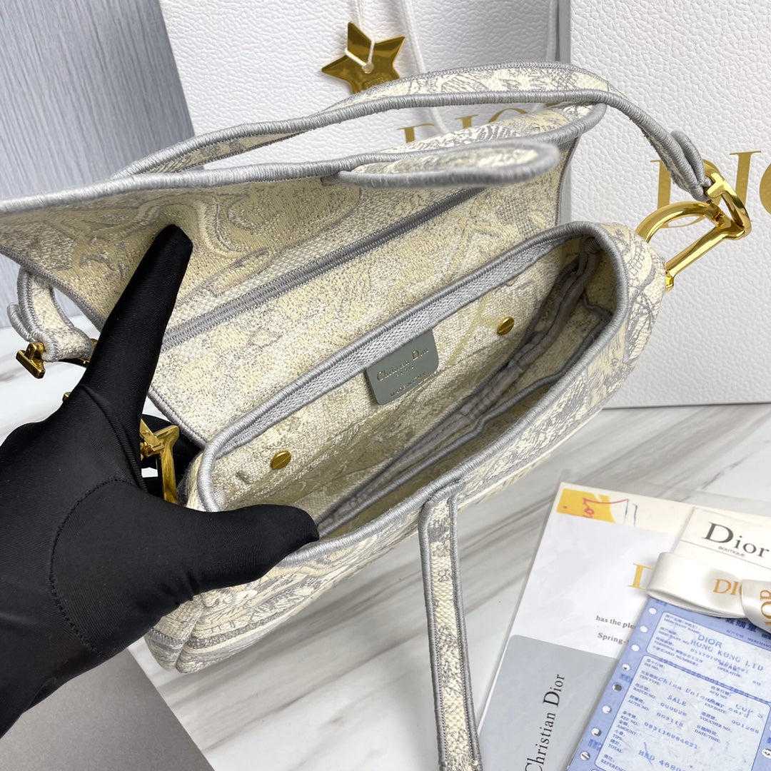 Dior Saddle Bag