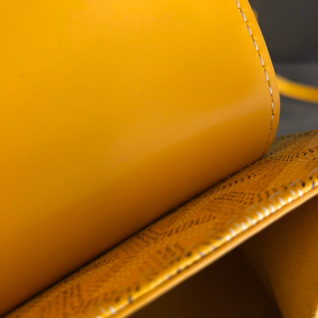 Goyard Yellow Saïgon Structuré PM Bag