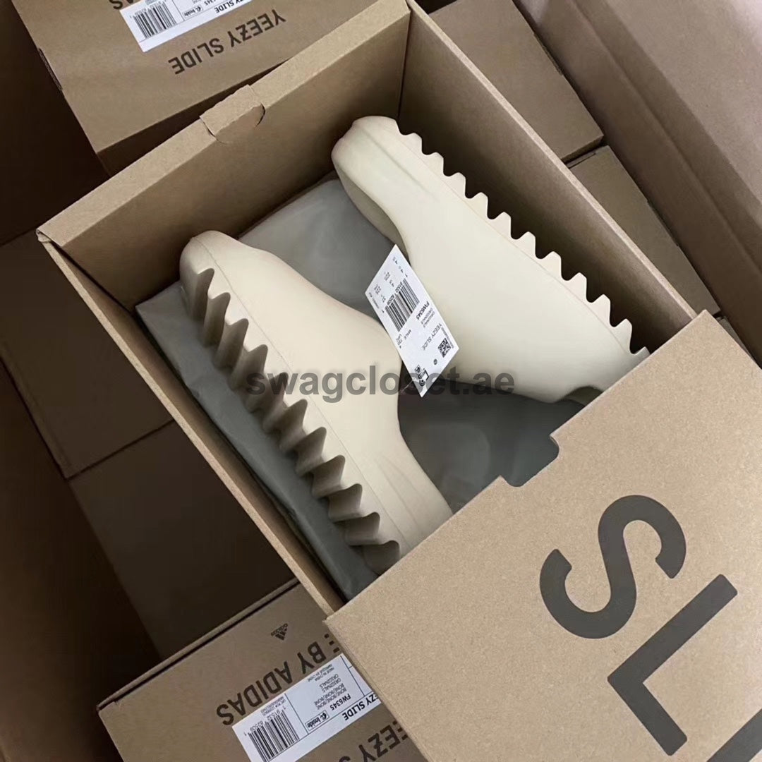Yeezy Slide "Bone"