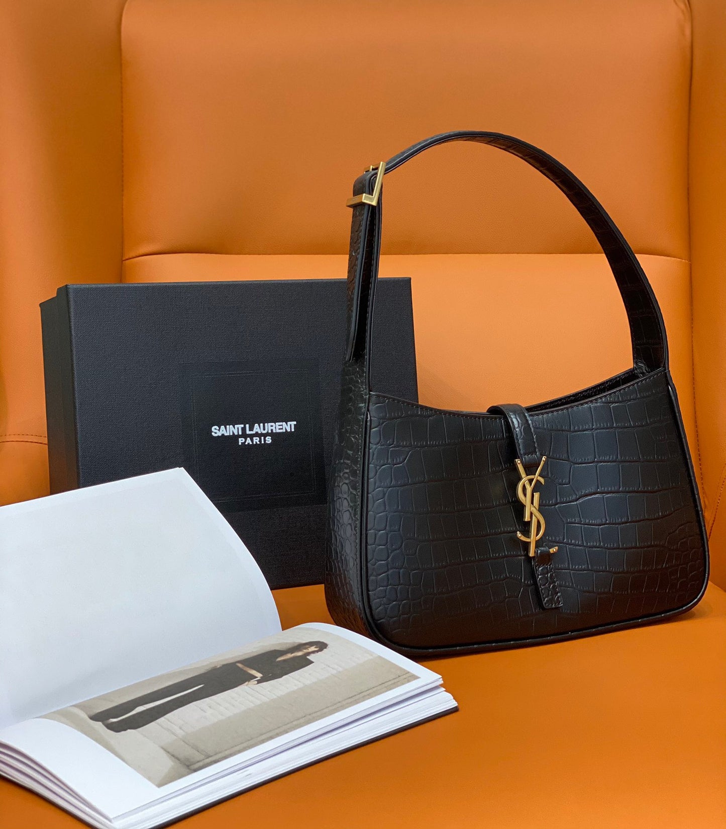 YSL Le 5 à 7 Hobo Shoulder Bag in Crocdile-embossed Leather Black