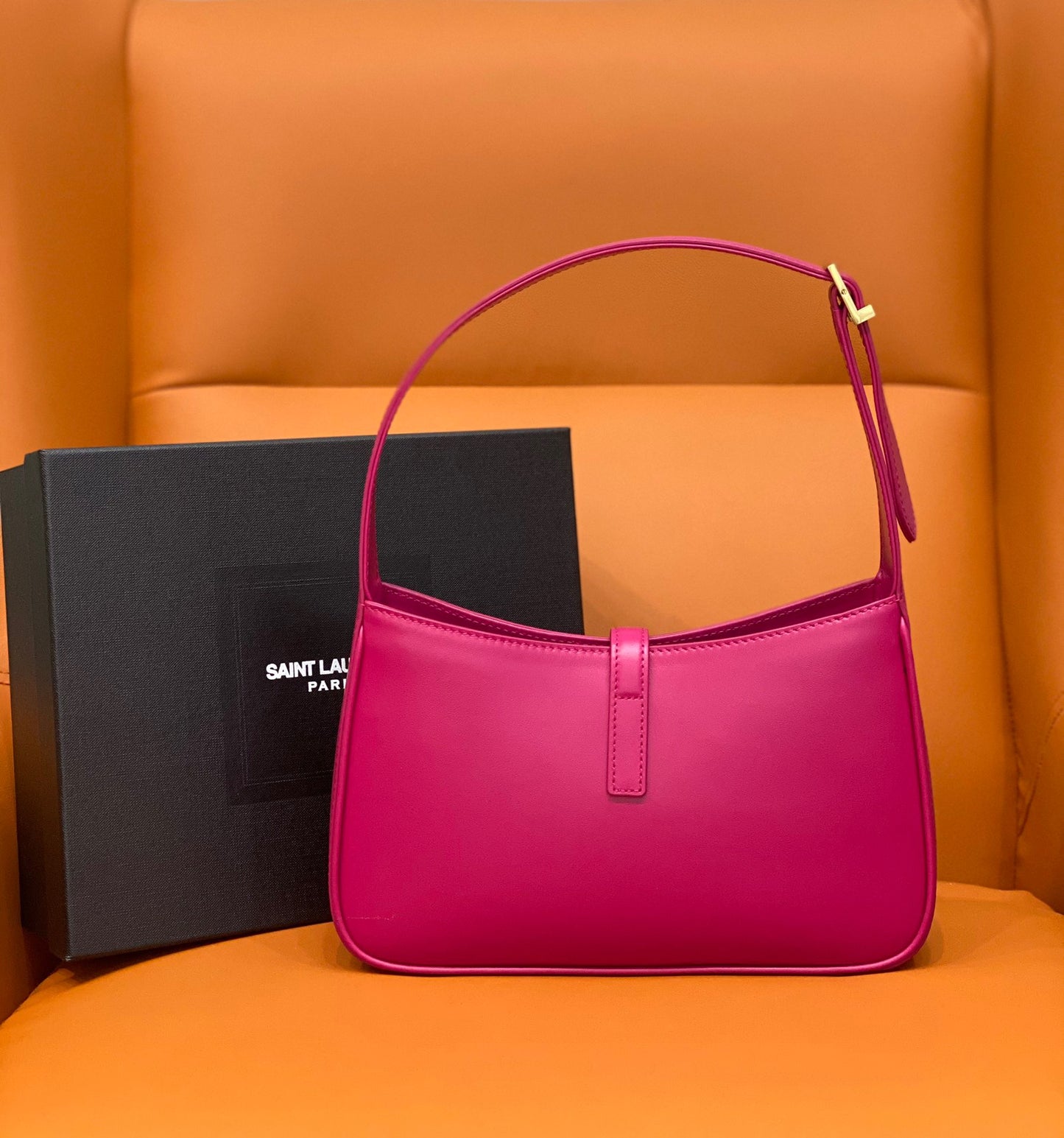YSL Le 5 À 7 Hobo Bag In Natural Smooth Leather Pink