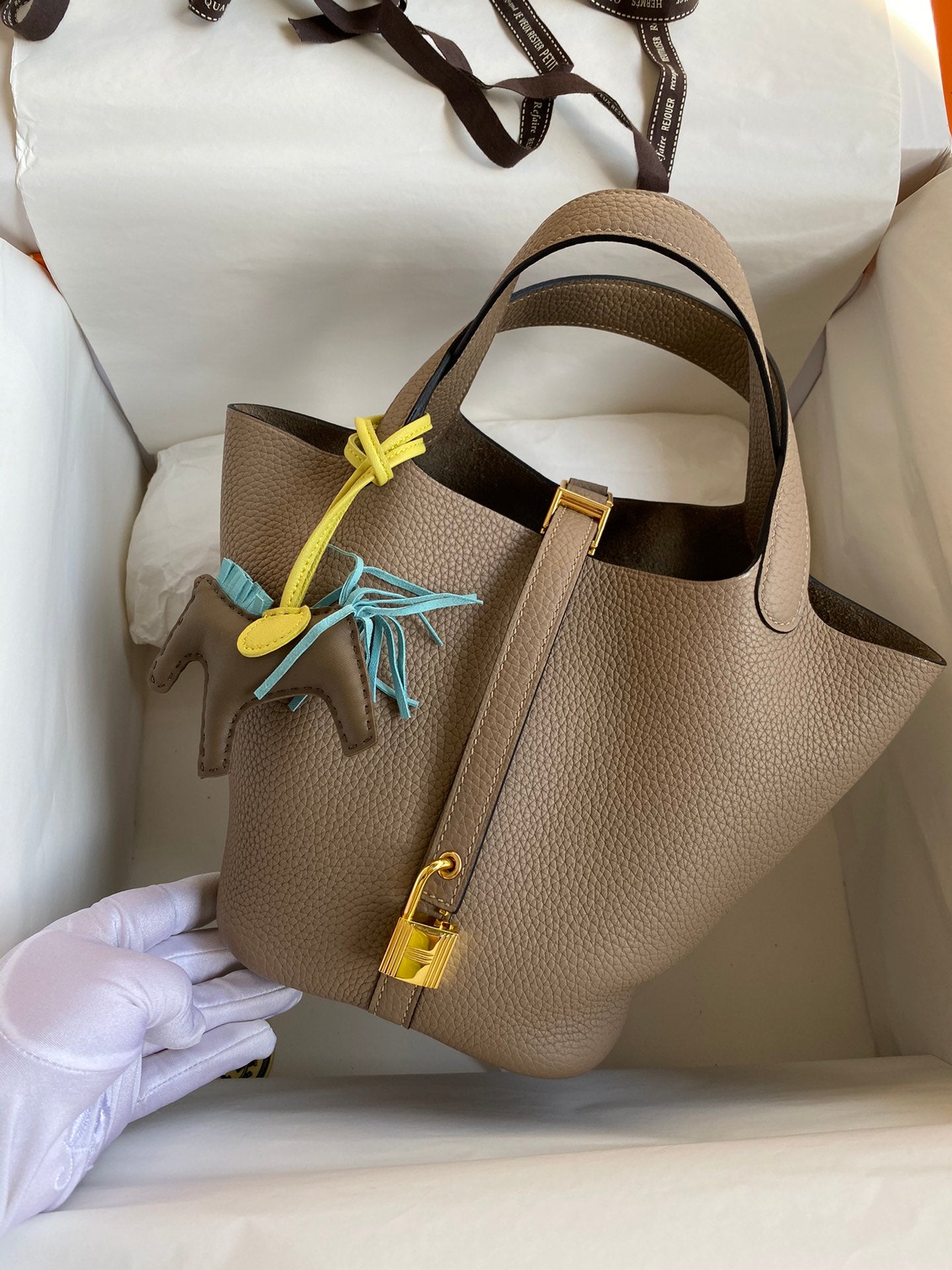 Hermès Picotin 18cm  Gold hardware