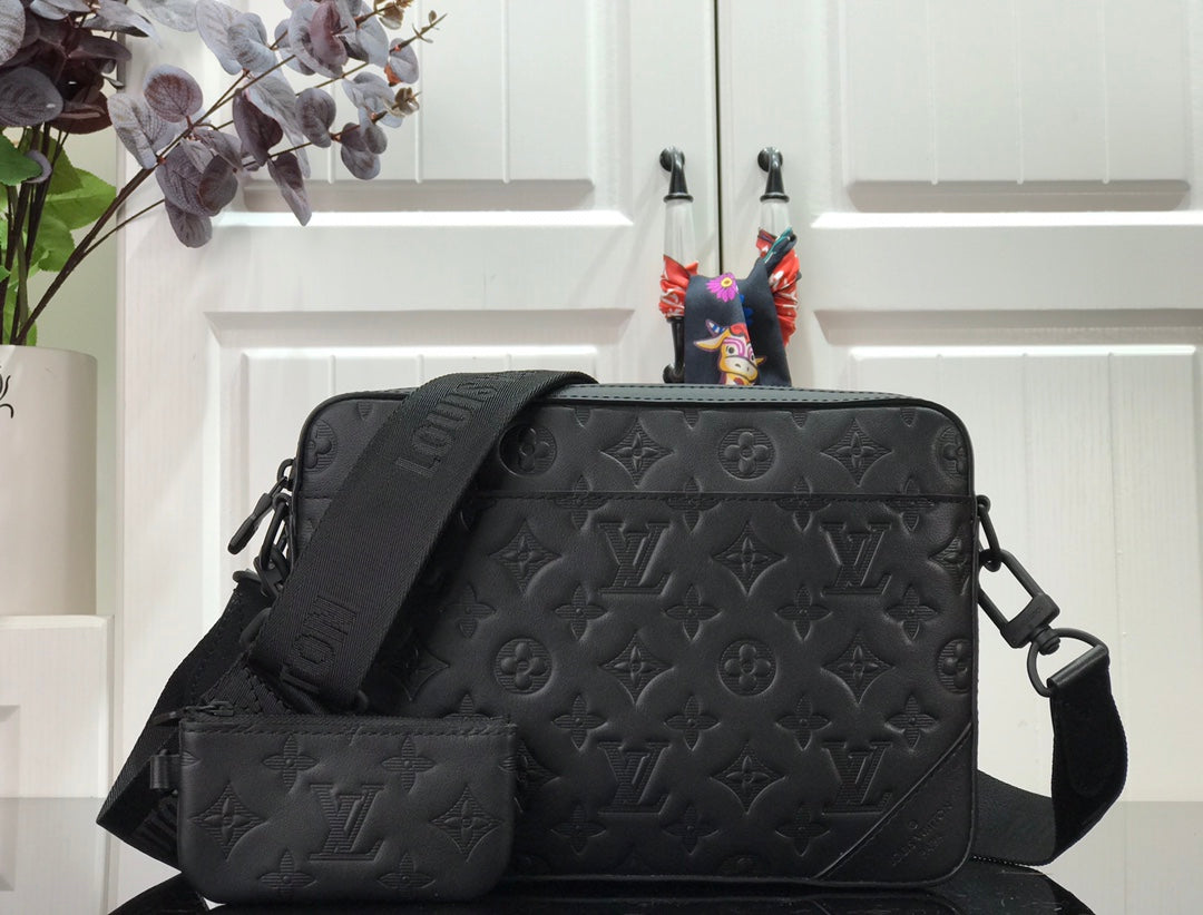 LV DUO MESSENGER