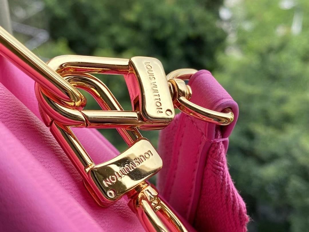 LV COUSSIN PM Pink HANDBAG