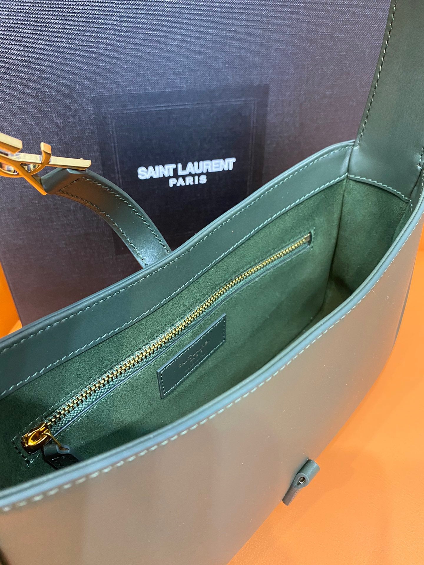 YSL Le 5 À 7 Hobo Bag In Natural Smooth Leather