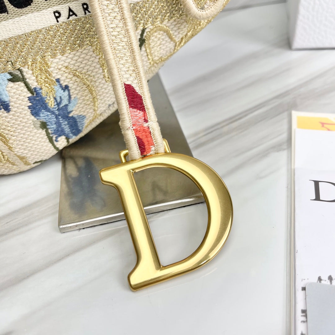 Dior Saddle Bag