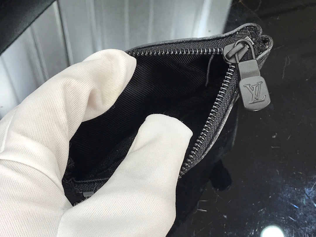 LV DUO MESSENGER