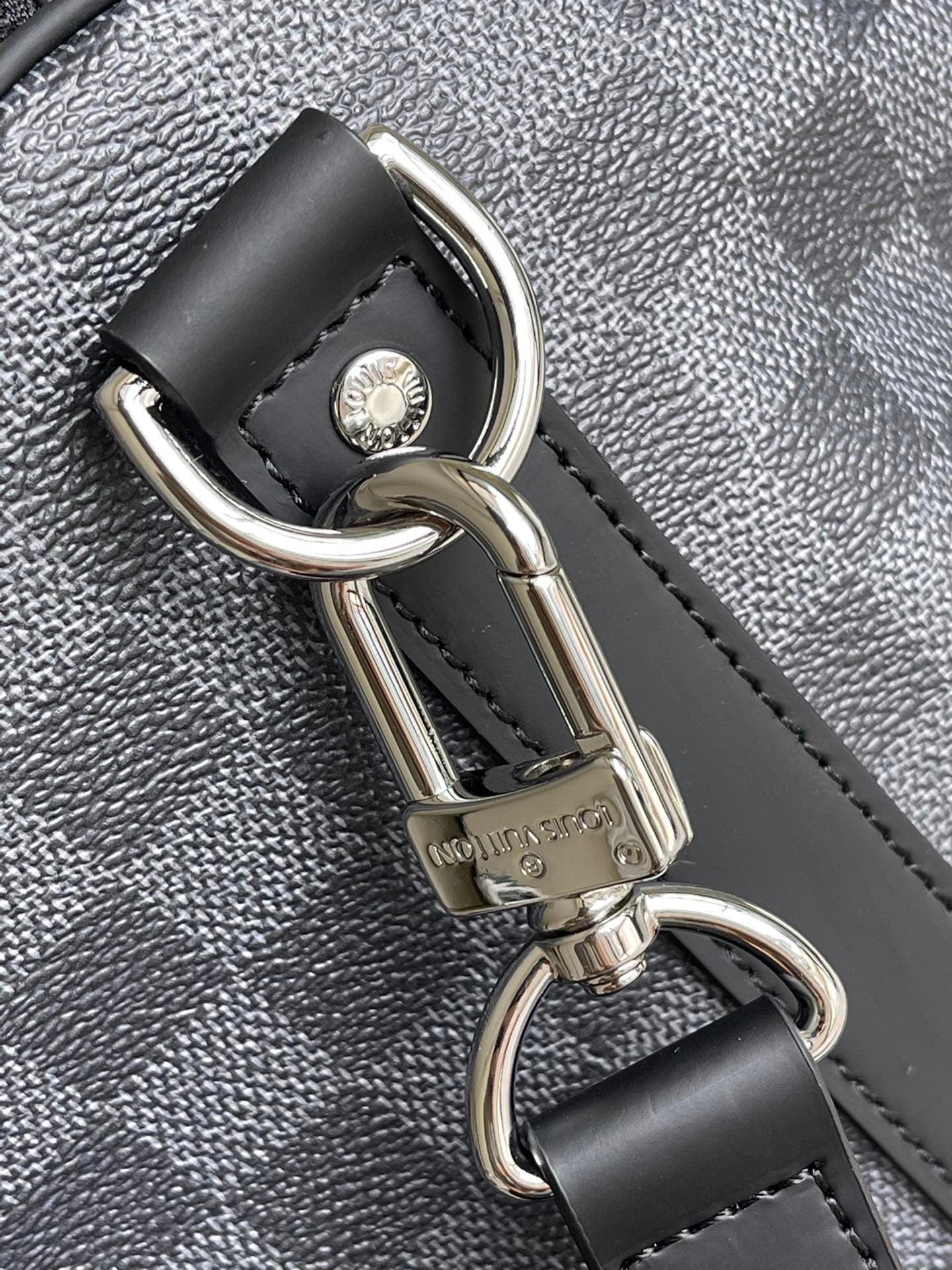 LV KEEPALL BANDOULIERE 50