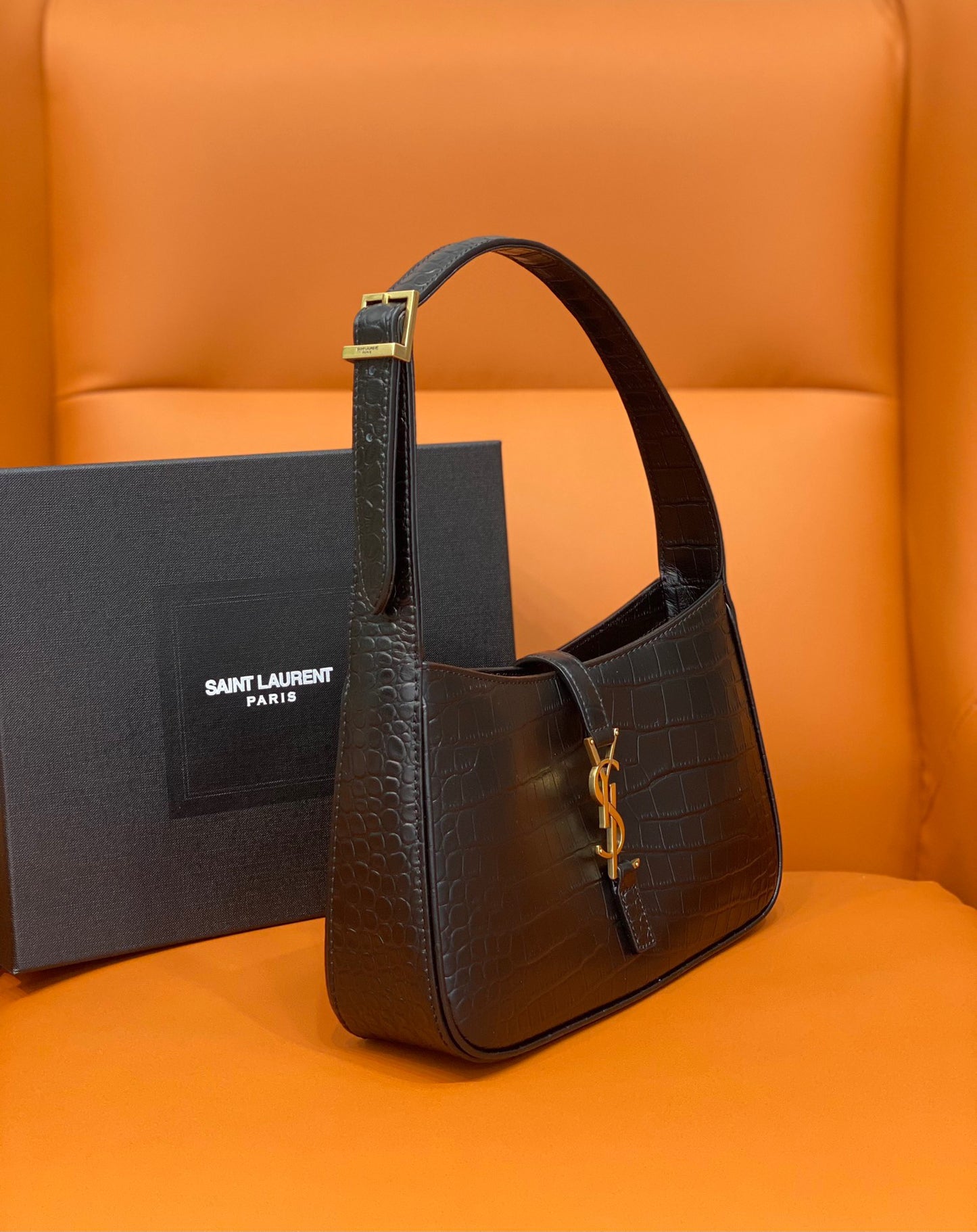YSL Le 5 à 7 Hobo Shoulder Bag in Crocdile-embossed Leather Black