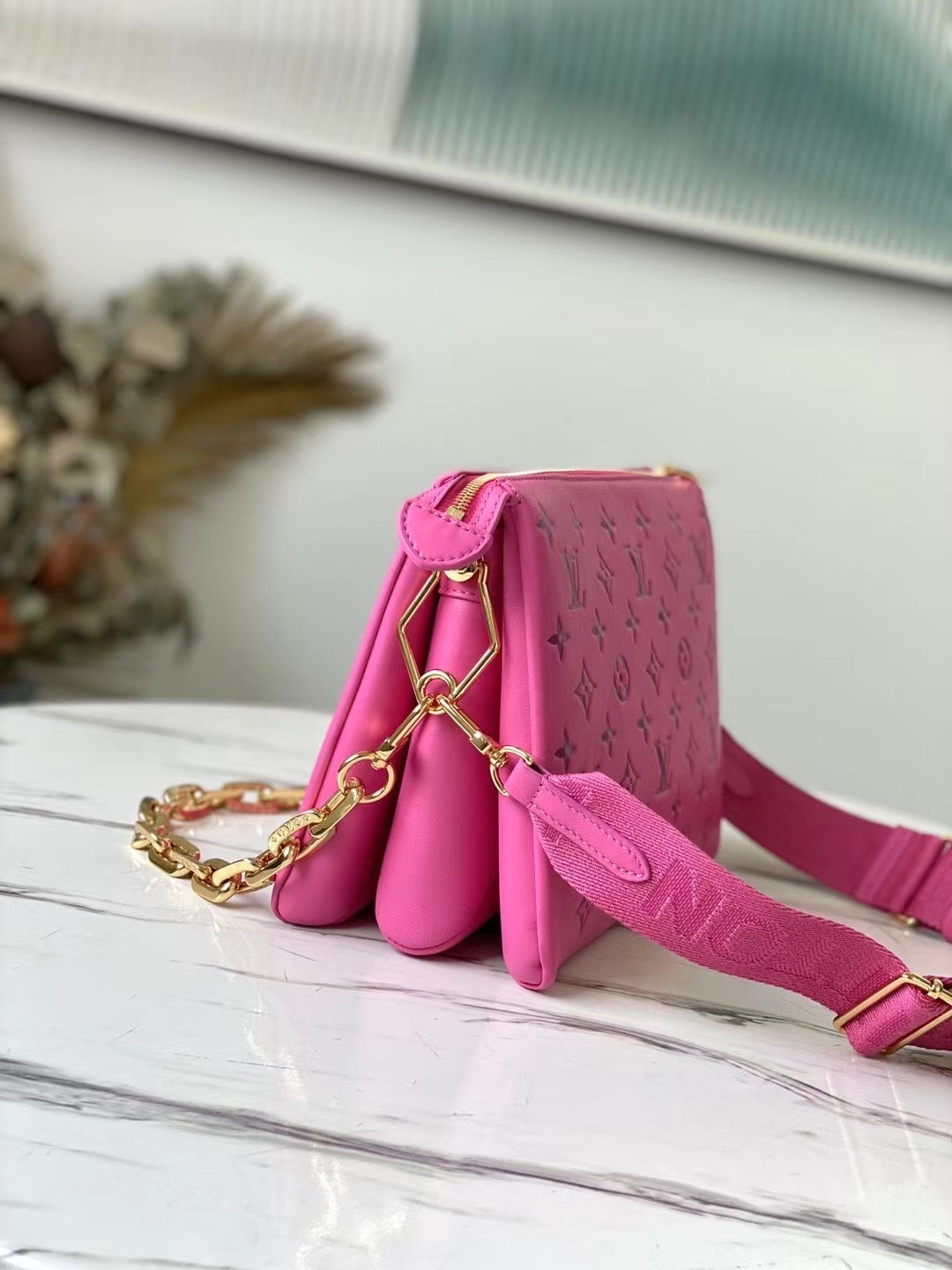 LV COUSSIN PM Pink HANDBAG