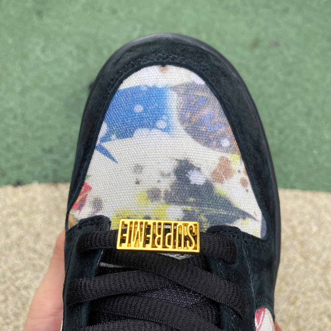 Nike SB Dunk Low x
Supreme “Rammellzee”