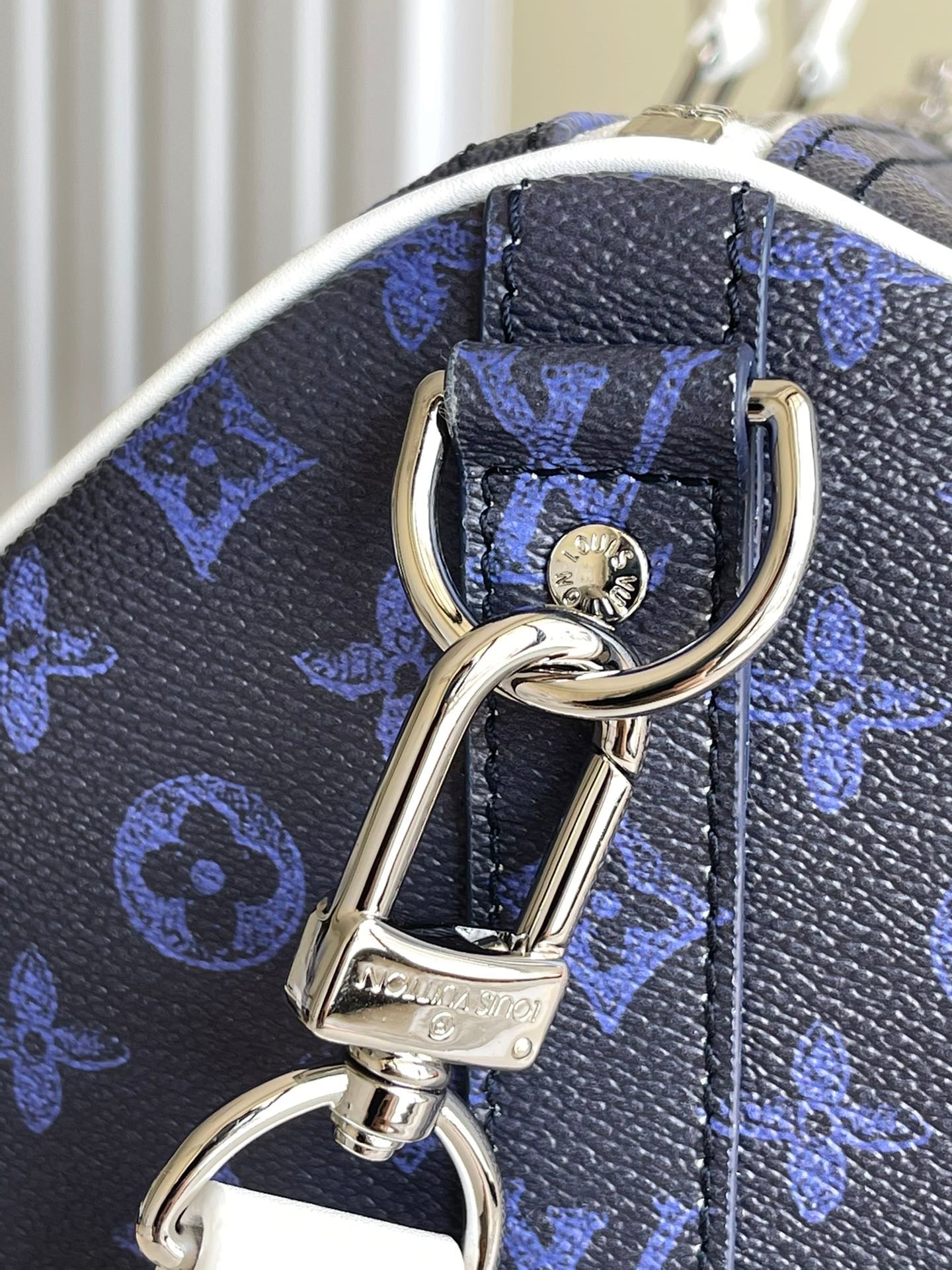LV KEEPALL BANDOULIERE 55