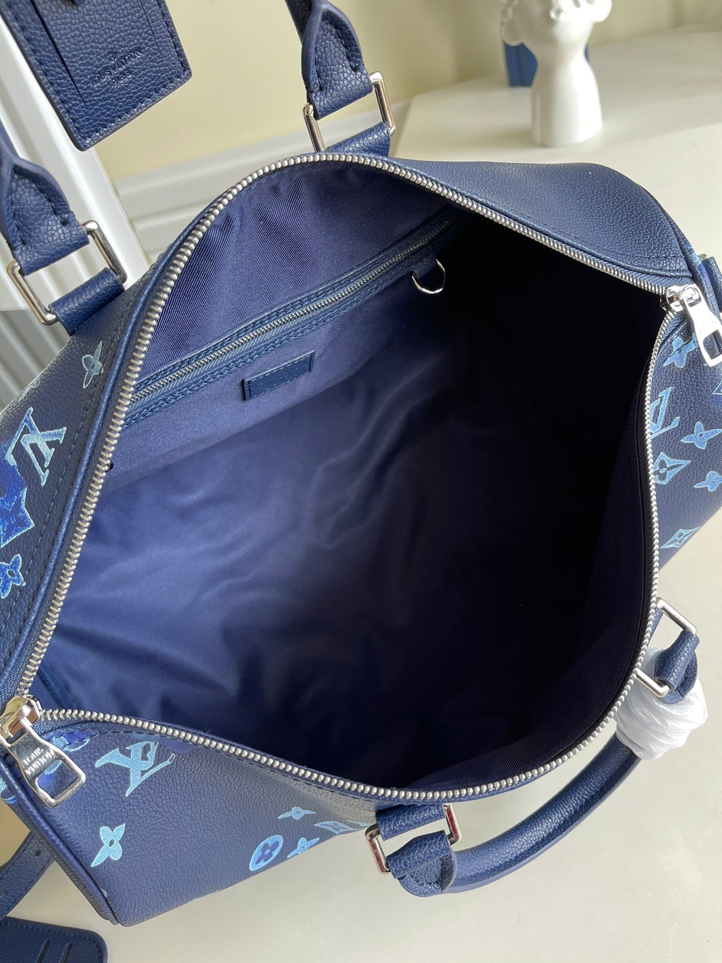 LV KEEPALL BANDOULIERE 40
