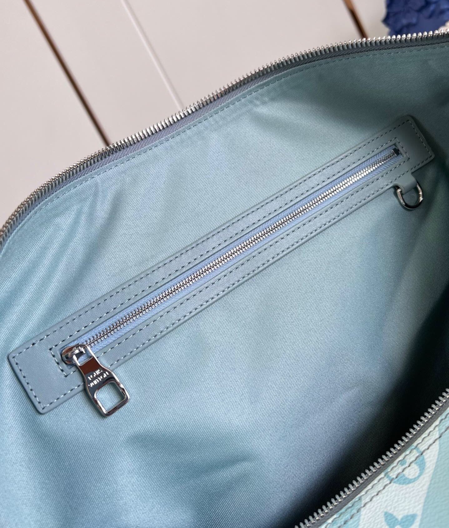 LV Keepall Bandoulière 50 Bag