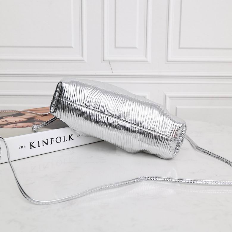 BOTTEGA VENETA The Pouch in Calfskin Metallic Leather
