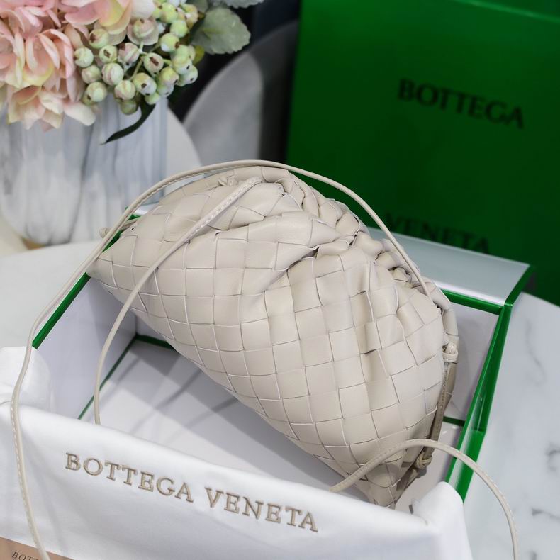BOTTEGA VENETA Off White Lambskin Mini Pouch