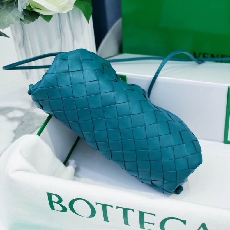 BOTTEGA VENETA Pearl Lambskin Mini Pouch