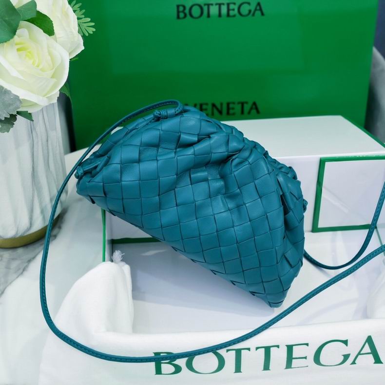 BOTTEGA VENETA Pearl Lambskin Mini Pouch