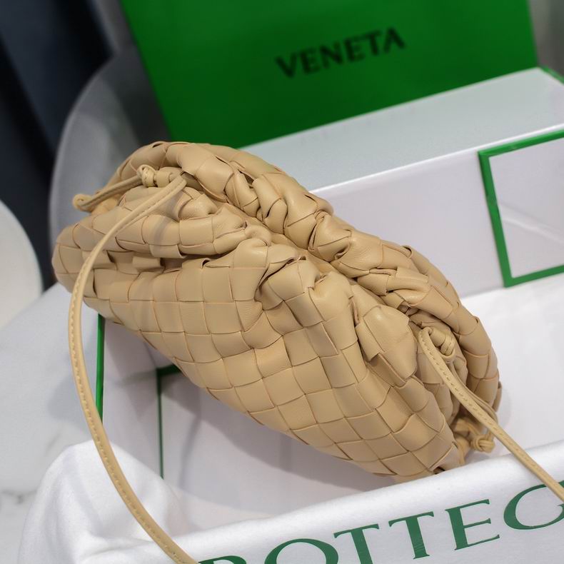 BOTTEGA VENETA Biege Lambskin Mini Pouch