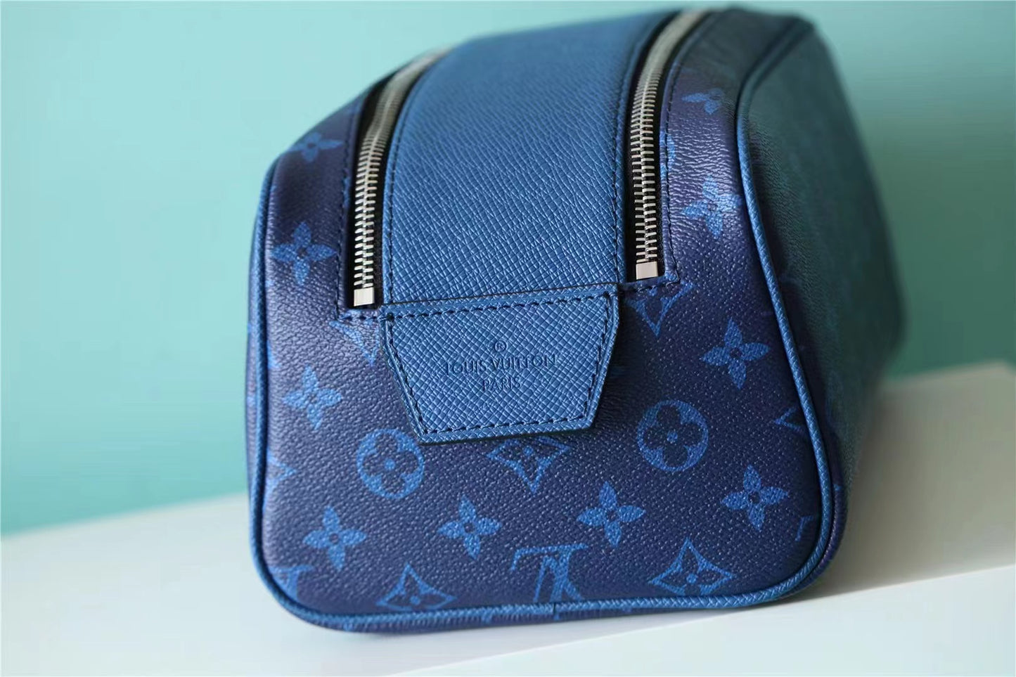 LV Dopp Kit