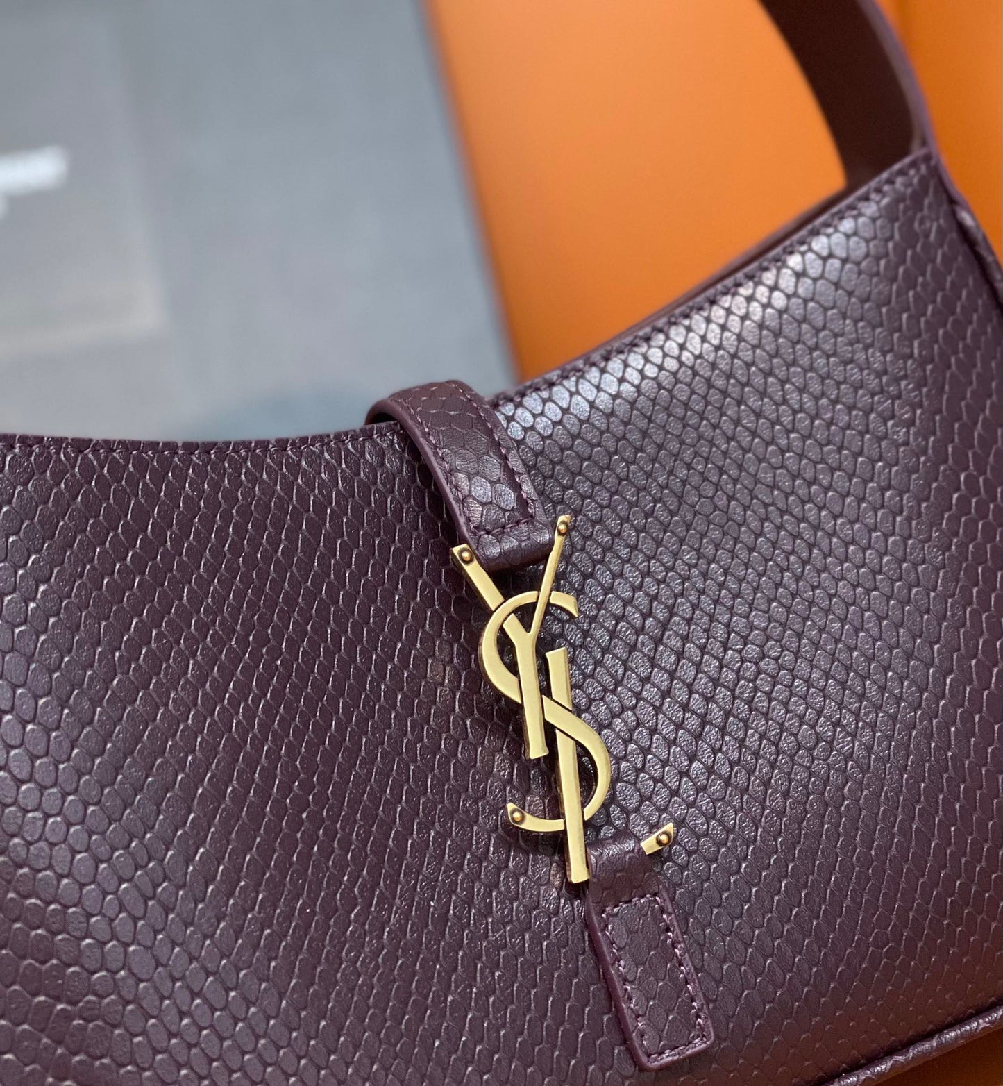 YSL Le 5 À 7 Hobo Bag In Grundy Croco