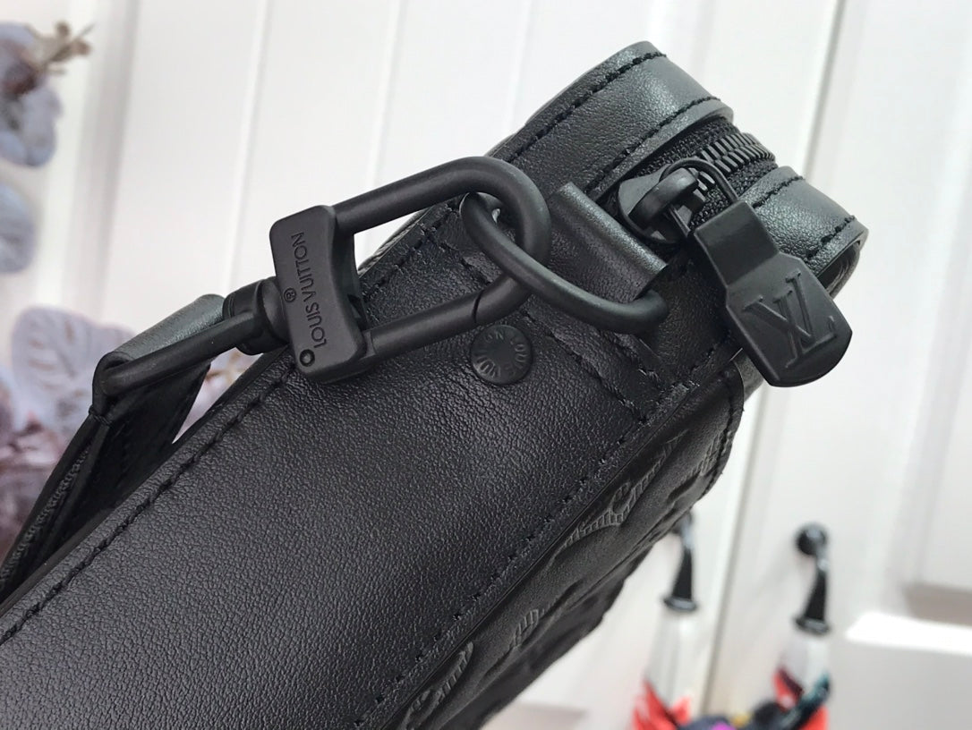 LV DUO MESSENGER