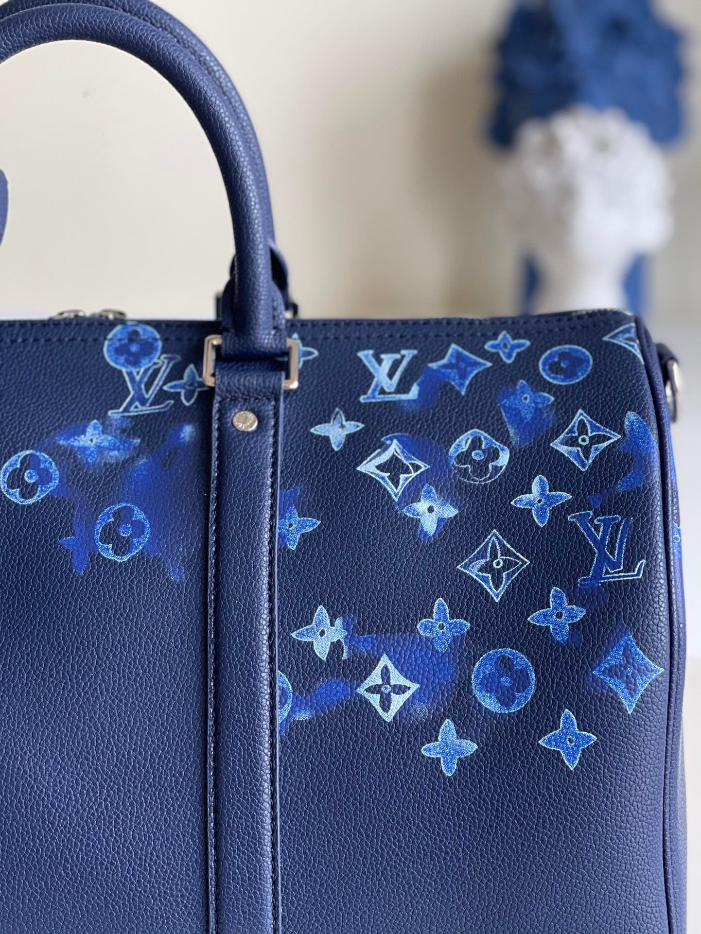LV KEEPALL BANDOULIERE 40