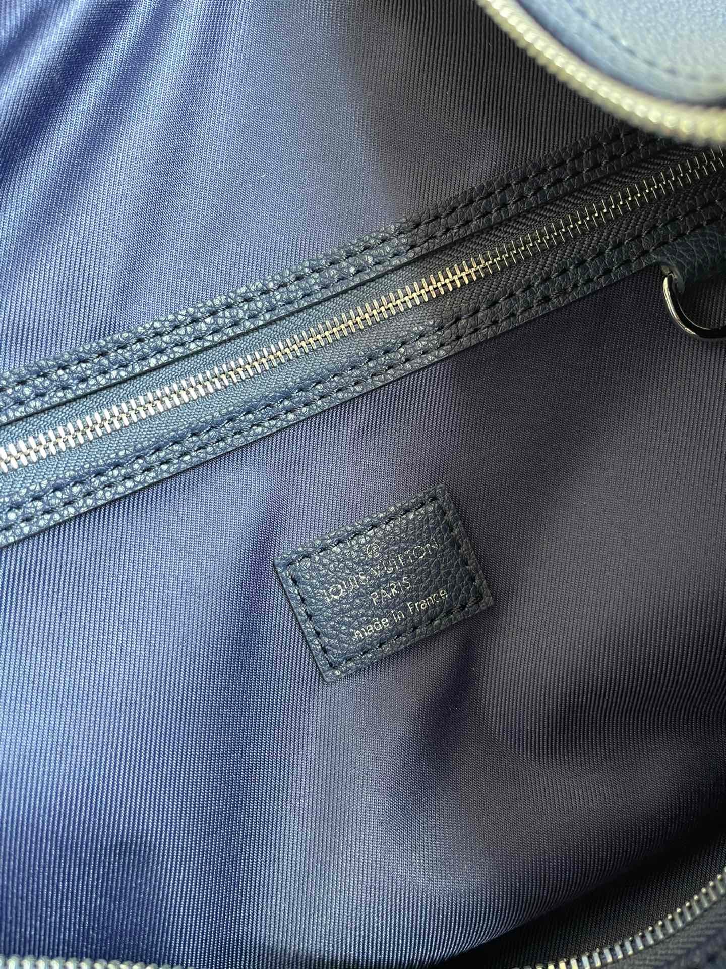 LV KEEPALL BANDOULIERE 40