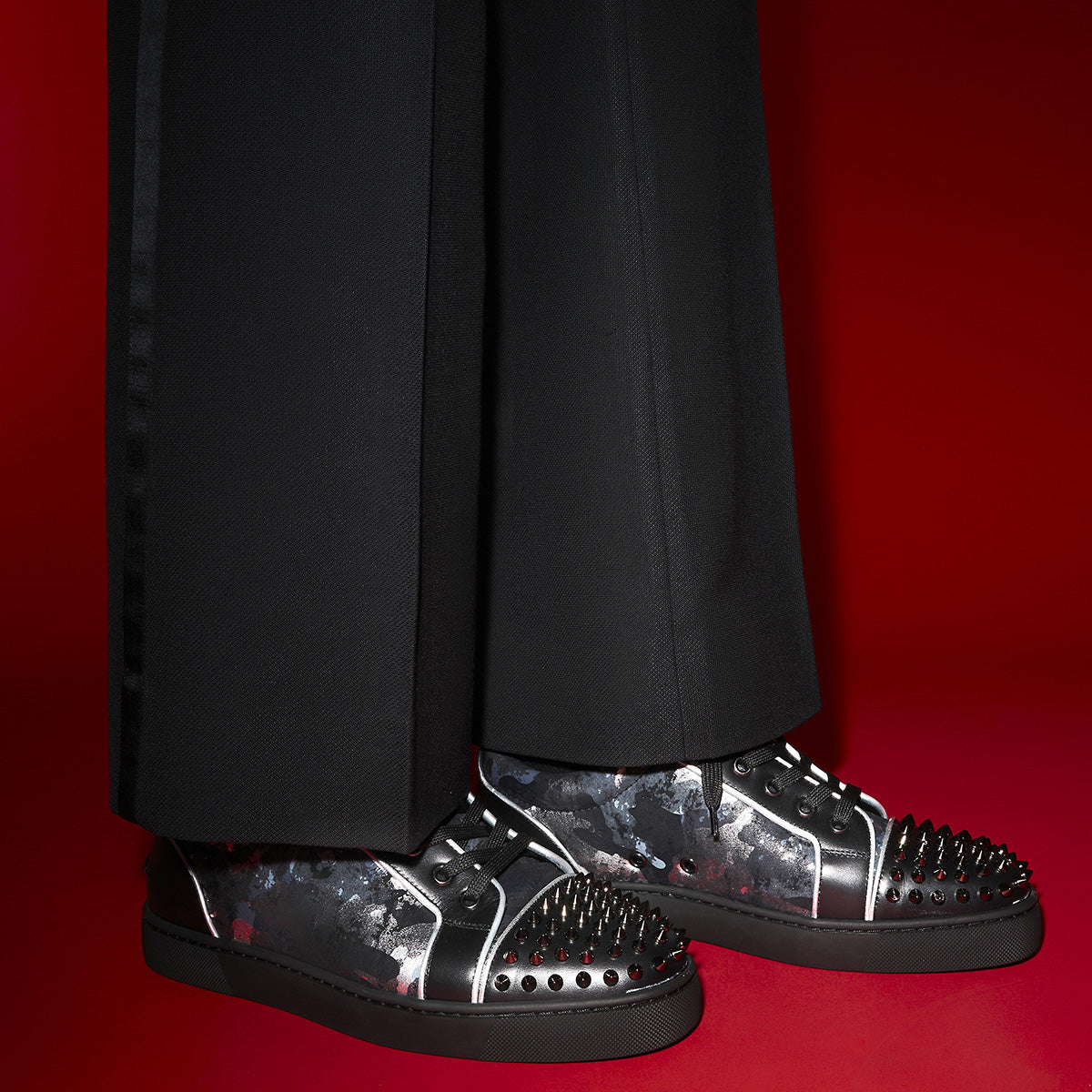 CHRISTIAN LOUBOUTIN Louis Junior Spikes Black