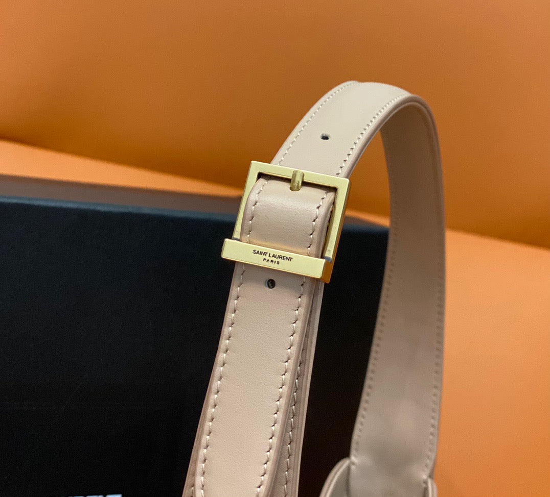 YSL Le 5 À 7 Hobo Bag In Natural Smooth Leather