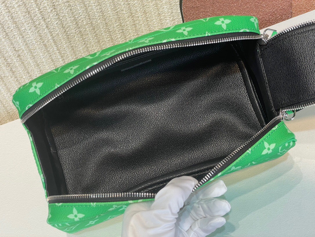 LV Dopp Kit Green