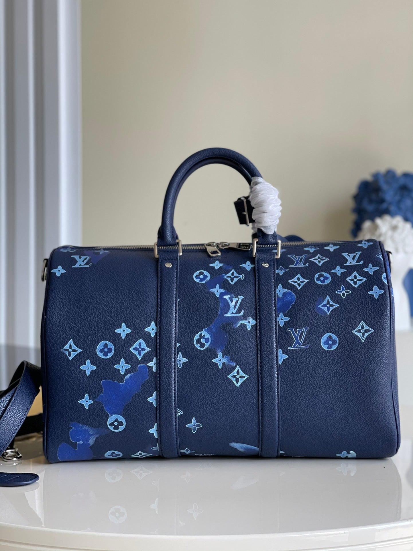 LV KEEPALL BANDOULIERE 40