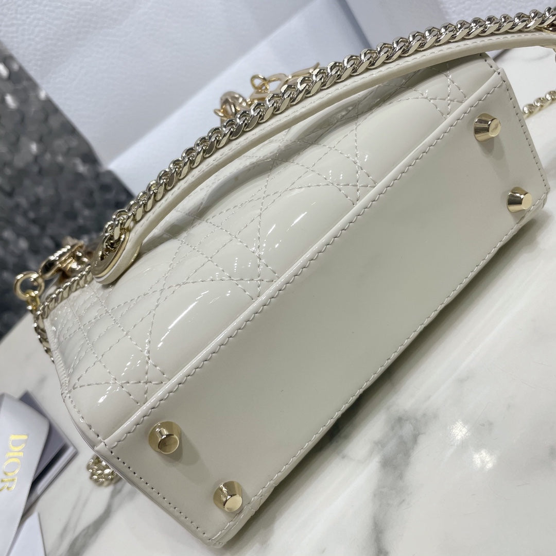 Dior Medium Lady D in Patent Cannage Calfskin White