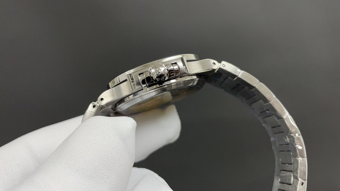 Patek Philippe Nautilus 7118/1200A Ladies Blue Dial Zircon Bezel Stainless Steel