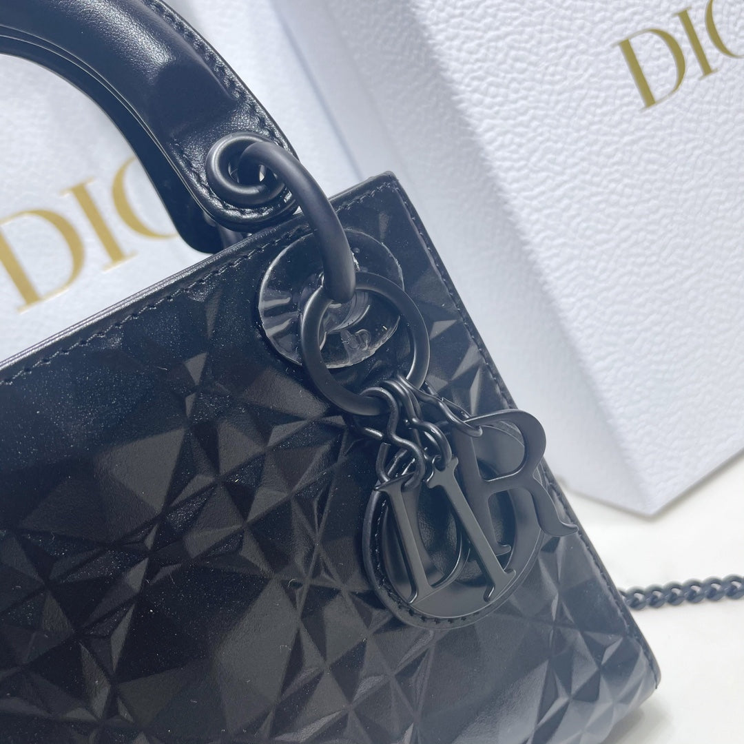 Dior Medium Lady D in Patent Cannage Calfskin Black