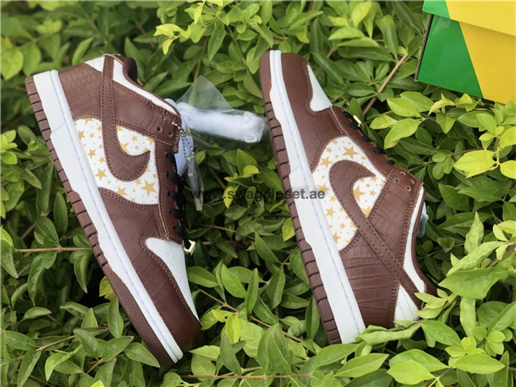 Nike SB Dunk Low Supreme Stars "Barkroot Brown" (2021)