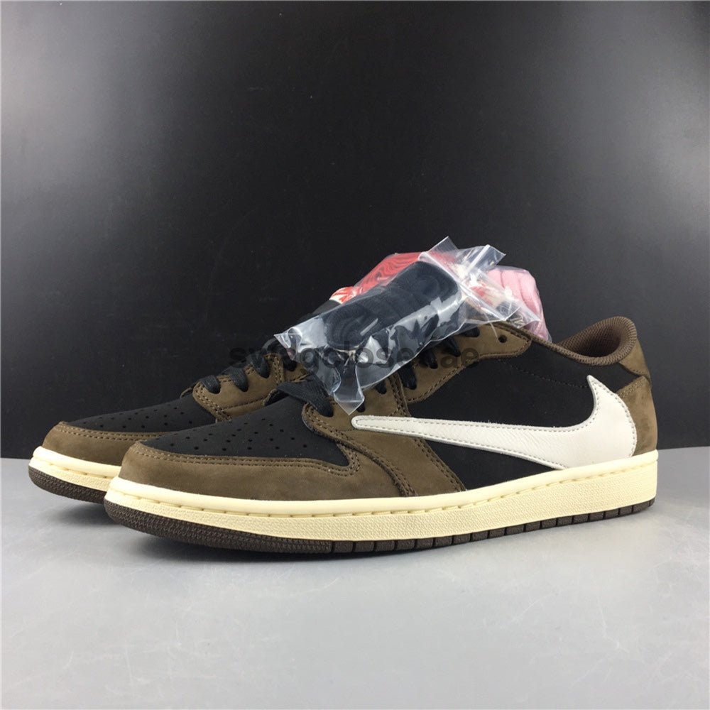 Jordan 1 Retro Low OG SP Travis Scott