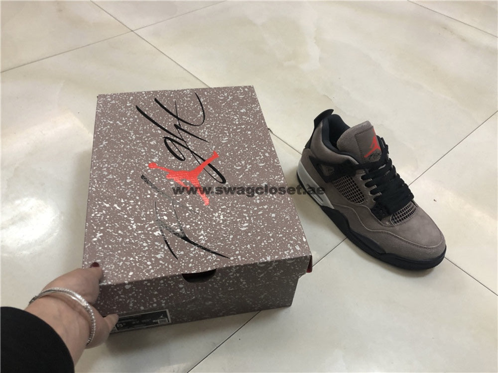 Jordan 4 "Taupe Haze"