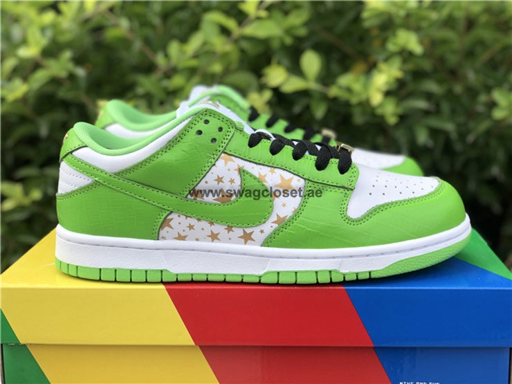 Nike SB Dunk Low x Supreme Stars Mean Green