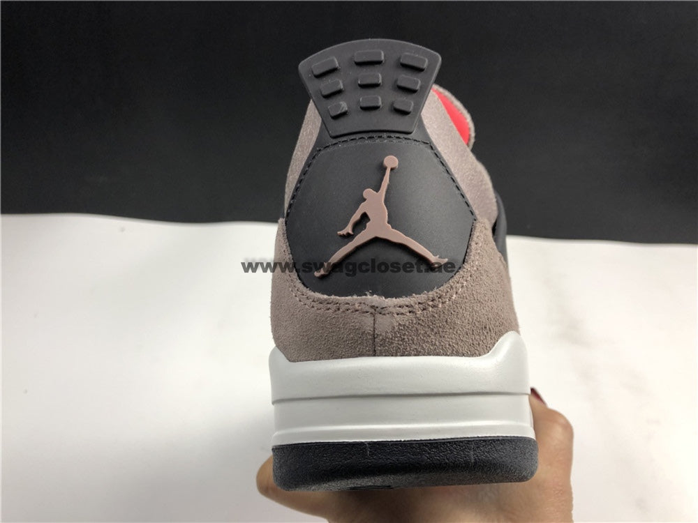 Jordan 4 "Taupe Haze"