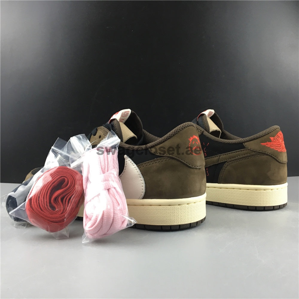 Jordan 1 Retro Low OG SP Travis Scott