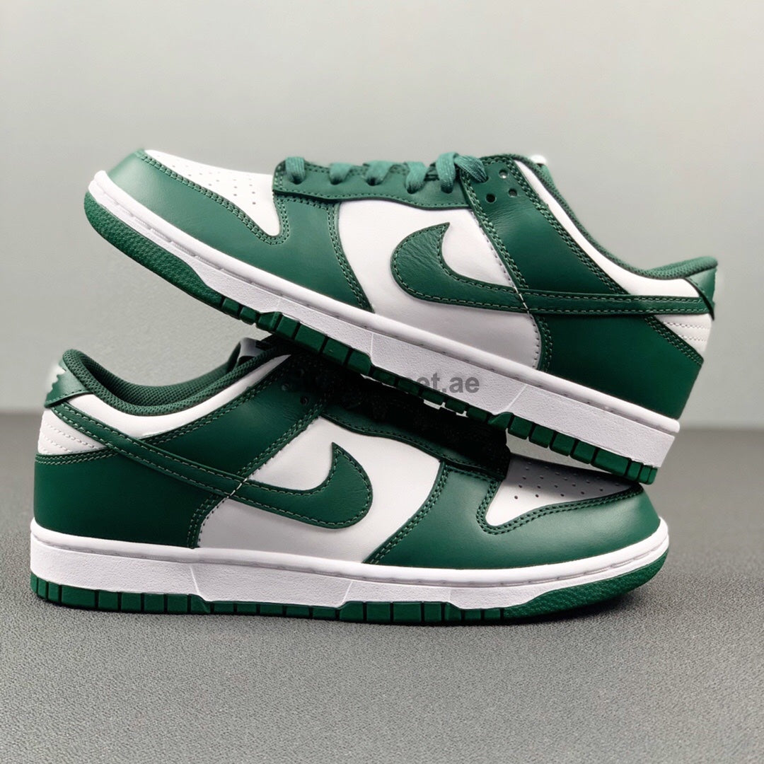 Nike Dunk Low "Michigan State"