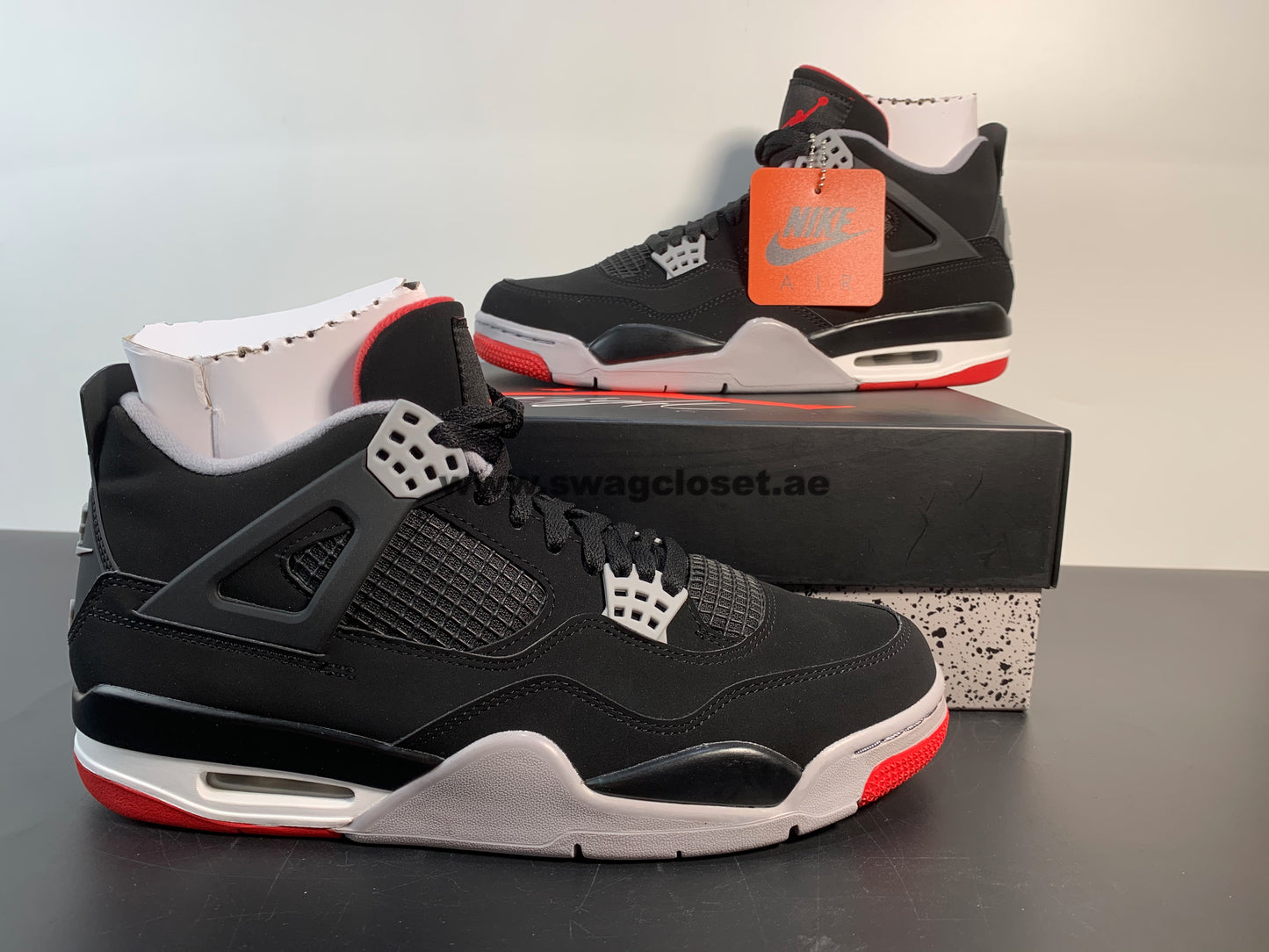 Jordan 4 Retro "Bred"
