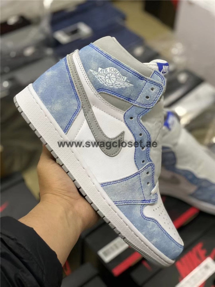 Nike Jordan 1 High “Hyper Royal”