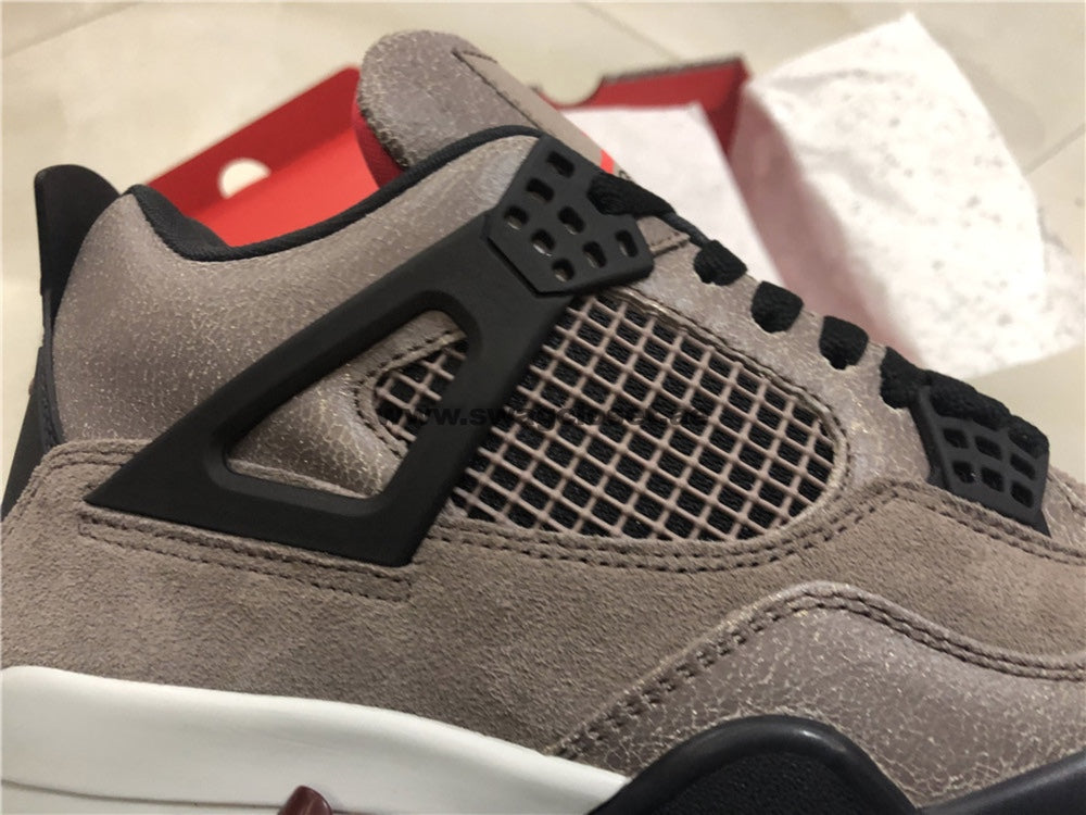 Jordan 4 "Taupe Haze"