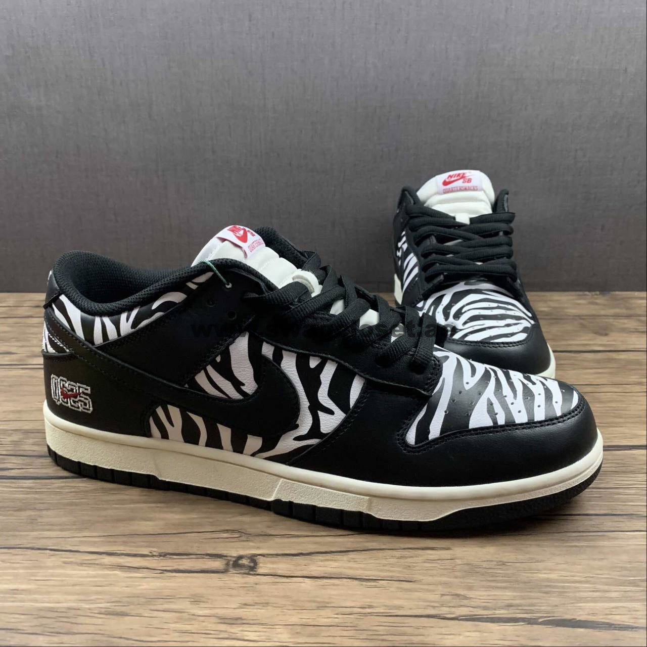 Nike SB Dunk Low "Quartersnacks Zebra"
