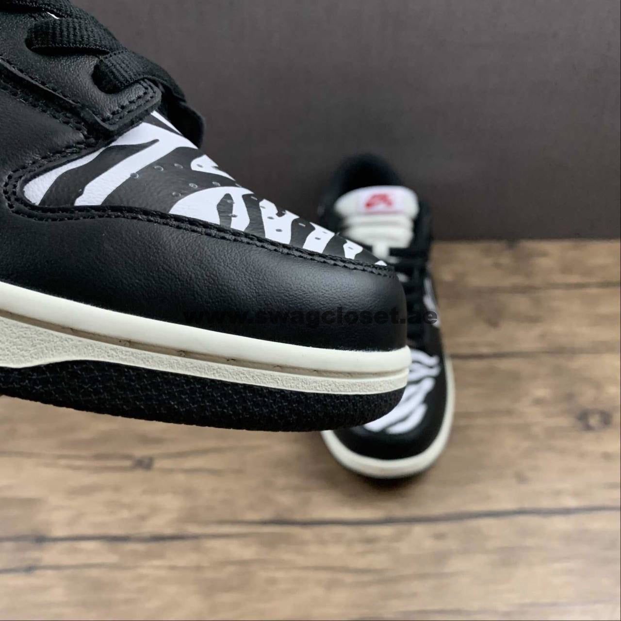 Nike SB Dunk Low "Quartersnacks Zebra"