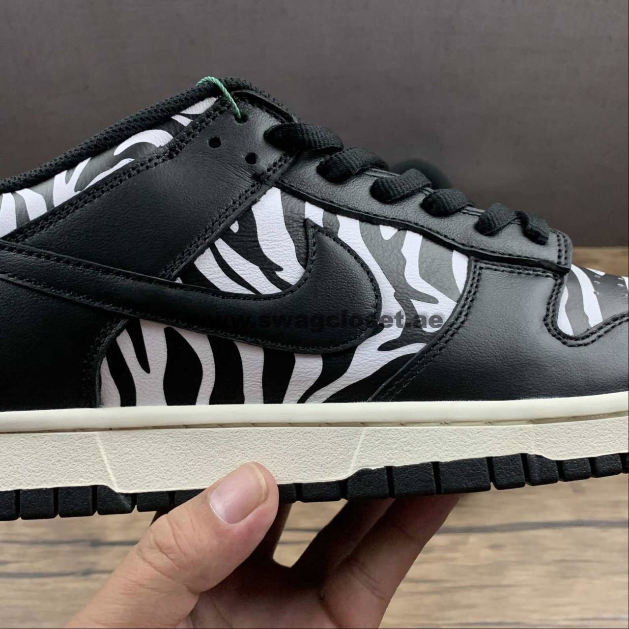 Nike SB Dunk Low "Quartersnacks Zebra"