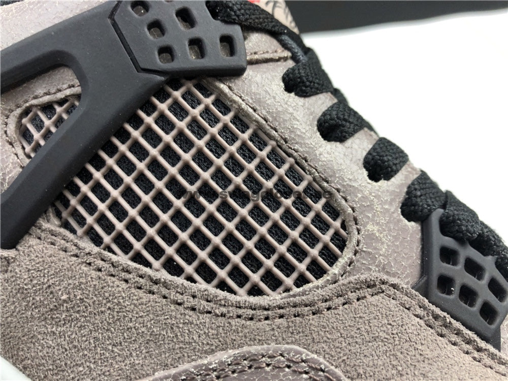 Jordan 4 "Taupe Haze"